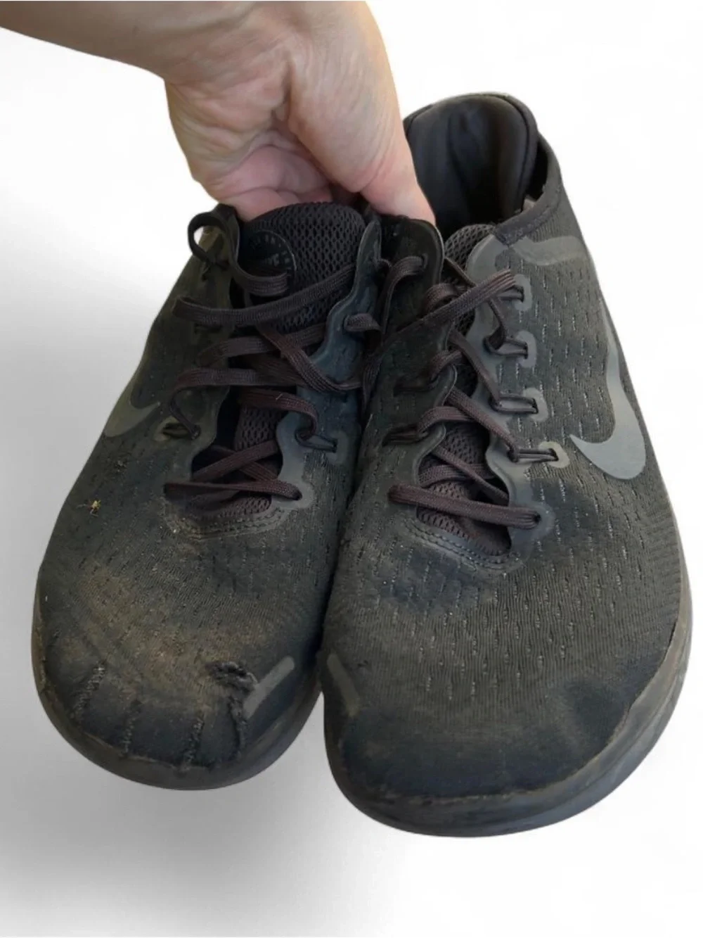 Nike low profile